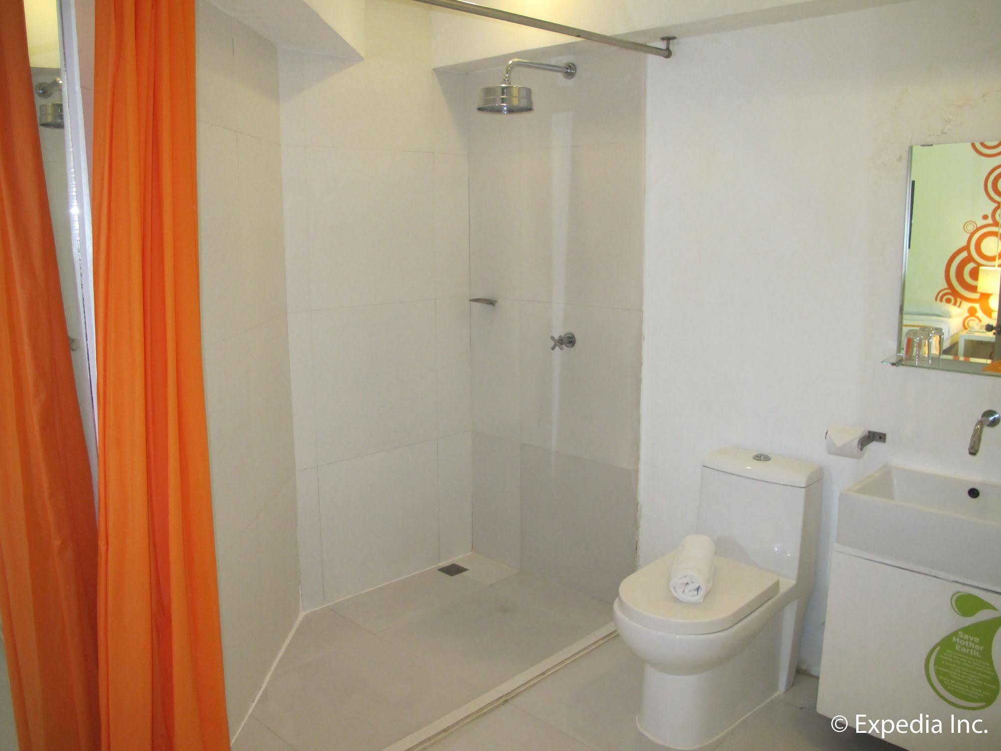 Islands Stay Hotels - Uptown Cebu Ngoại thất bức ảnh