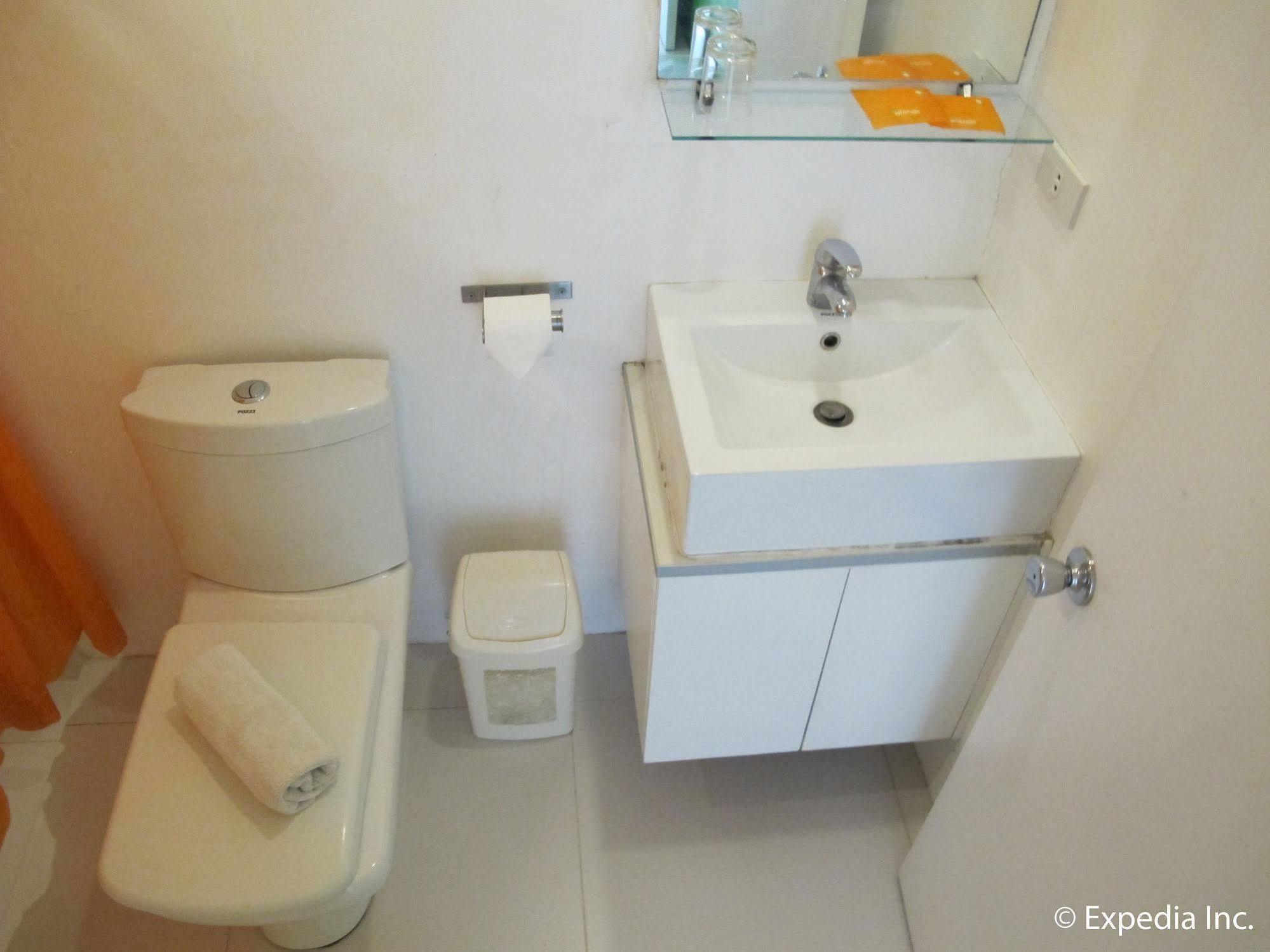 Islands Stay Hotels - Uptown Cebu Ngoại thất bức ảnh